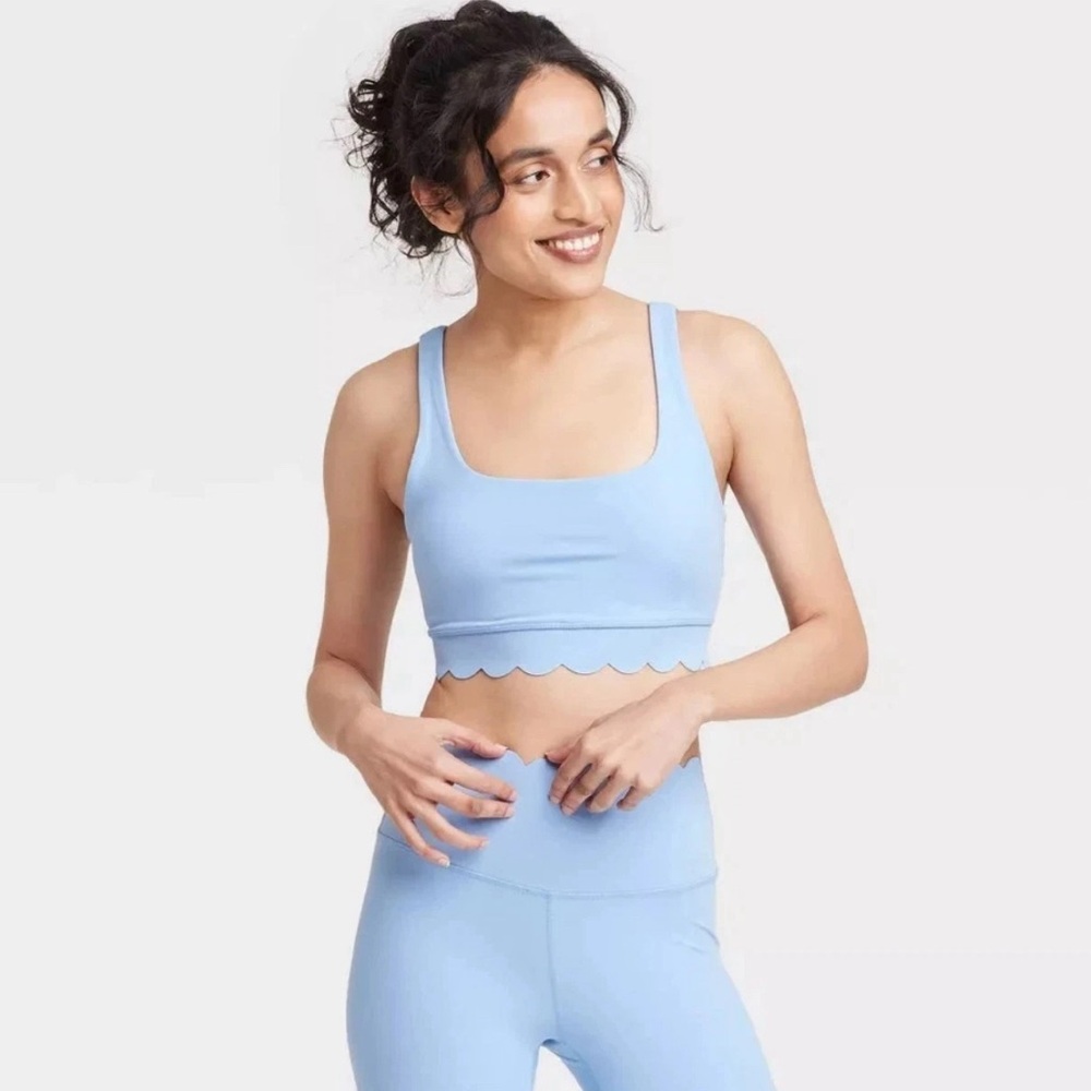 JoyLab Women’s Scalloped Details Sports Bra, Removable Pads Light Blue S